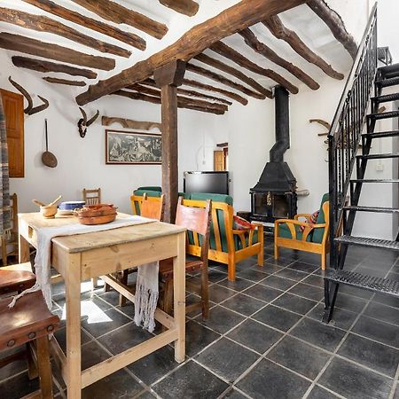 Casa Rural El Fuerte De Atabuey เตรเวเลซ ภายนอก รูปภาพ